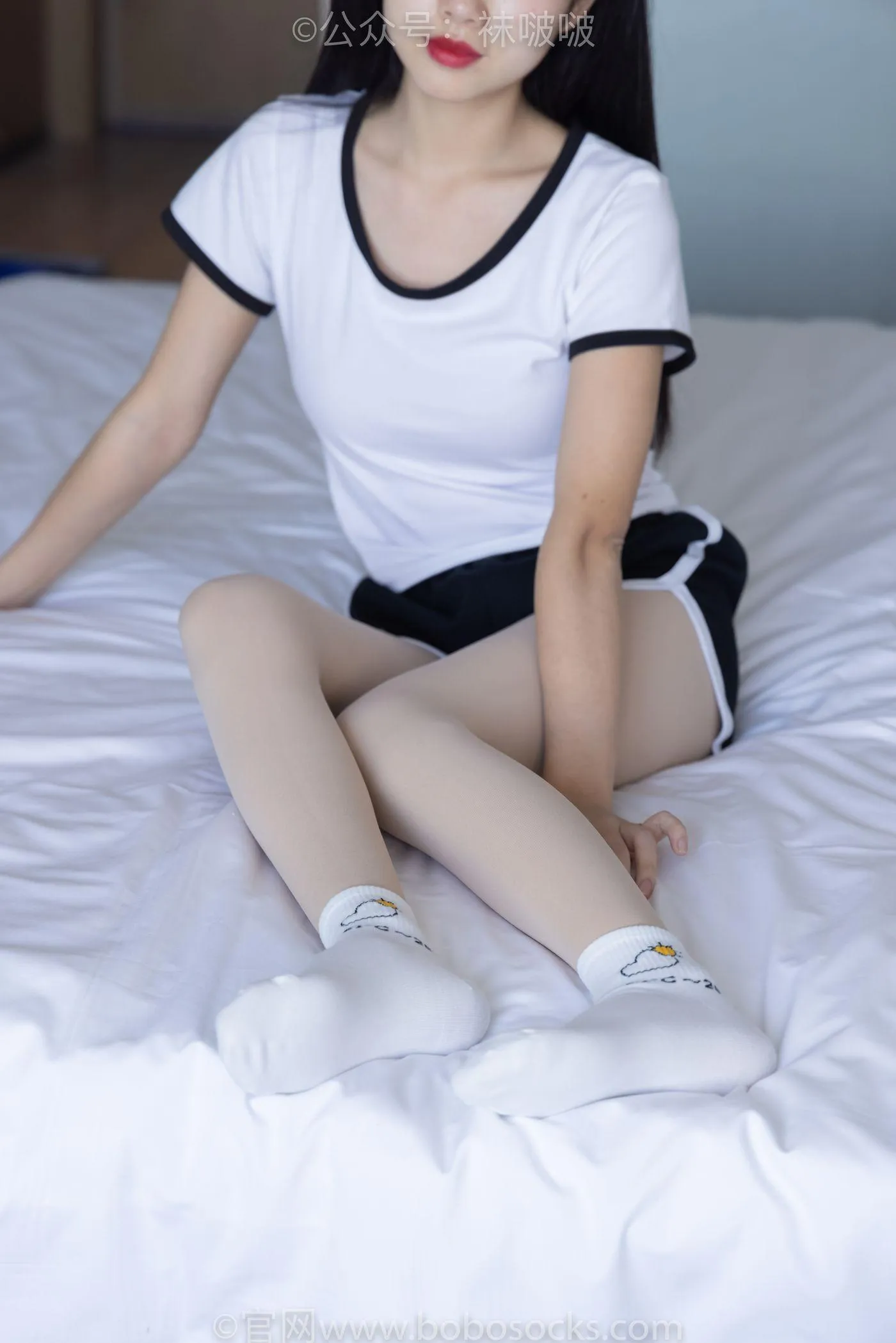 [BoBoSocks袜啵啵]NO.031 小奶熊-AJ板鞋、白棉袜、厚肉丝 [149P]插图8